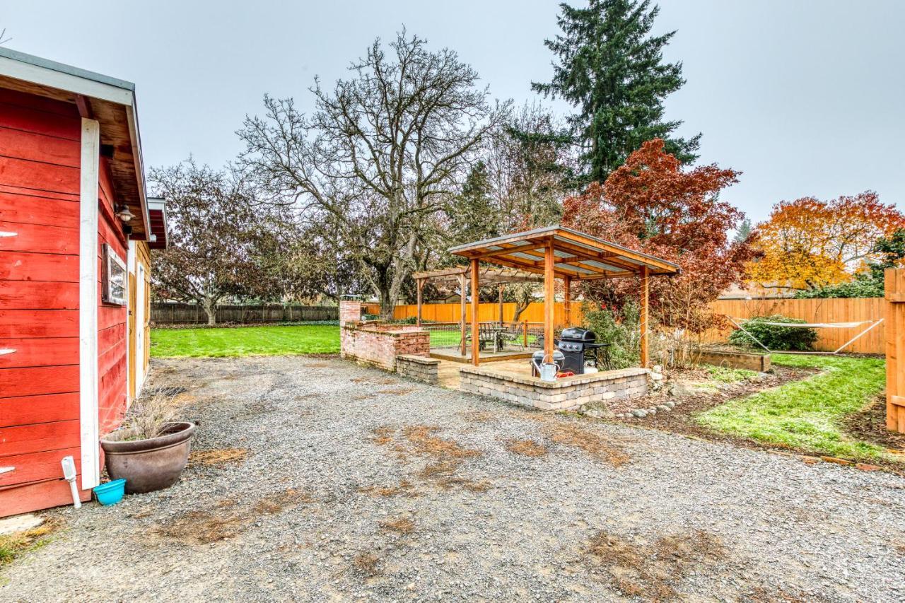 Cozy Coleman St. Cottage Bethel Buitenkant foto
